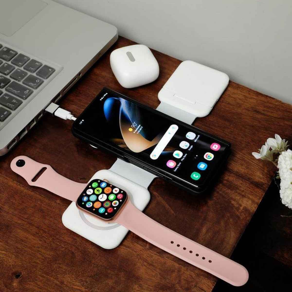 BOLERO 2-in-1 Wireless Charger with Multi-Cable Set