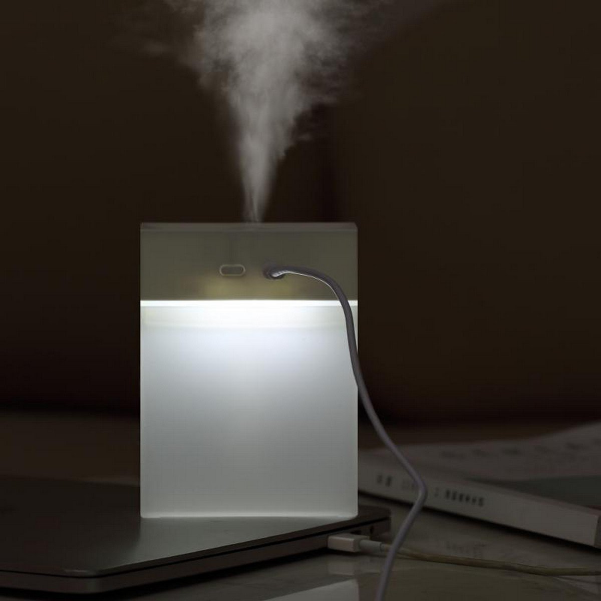 Portable Humidifier X with LED Light - Compact & Efficient